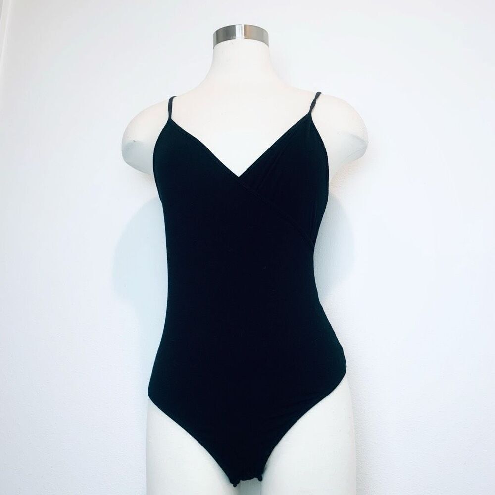 Garage Black Wrap Bodysuit V Neck Sleeveless Medium